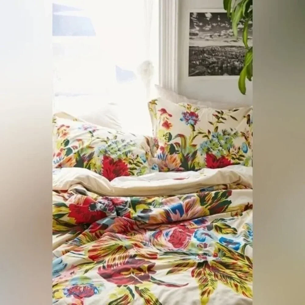Urban Outfitters Romantic Floral Scarf Duvet Cover Twin XL Designer Plum & B